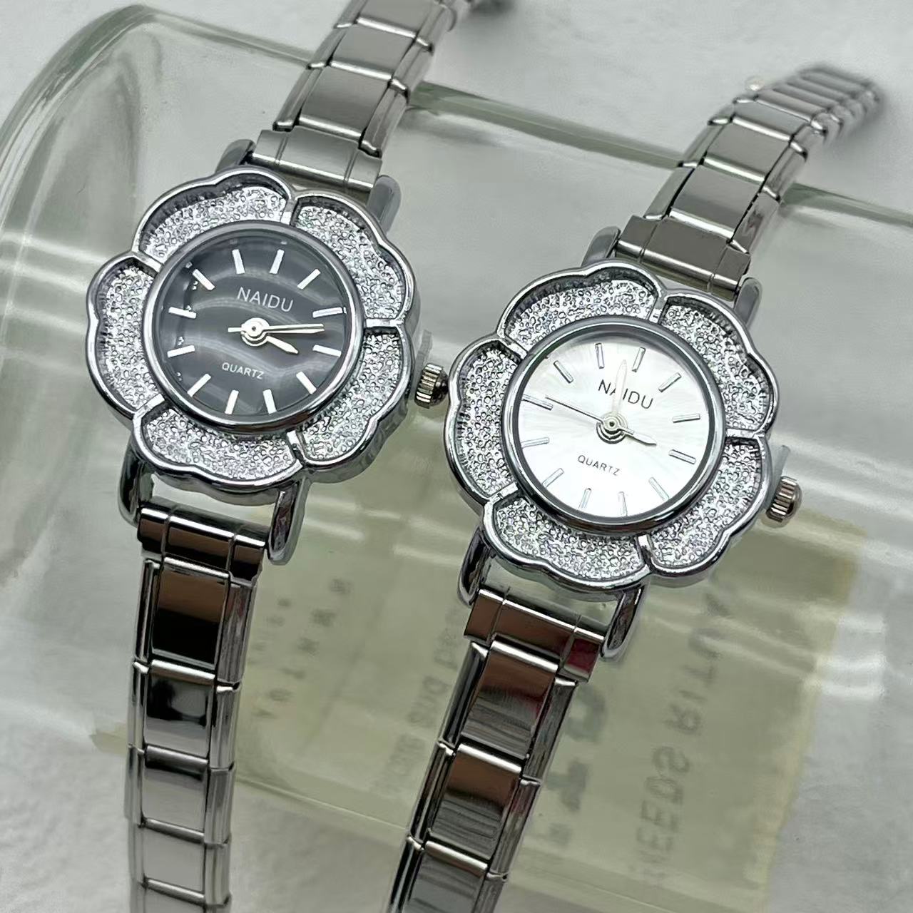 Luxury Watch Gift For Her - Женские кварцевые часы с инкрустацией цветком