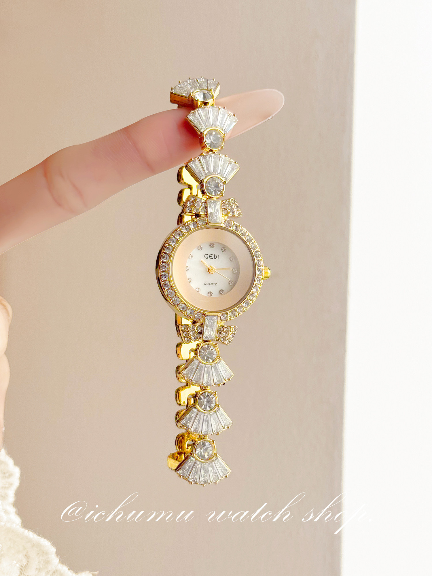 Женские часы Mermaid: легкие,  – обзор и цена Luxury Watch Usa