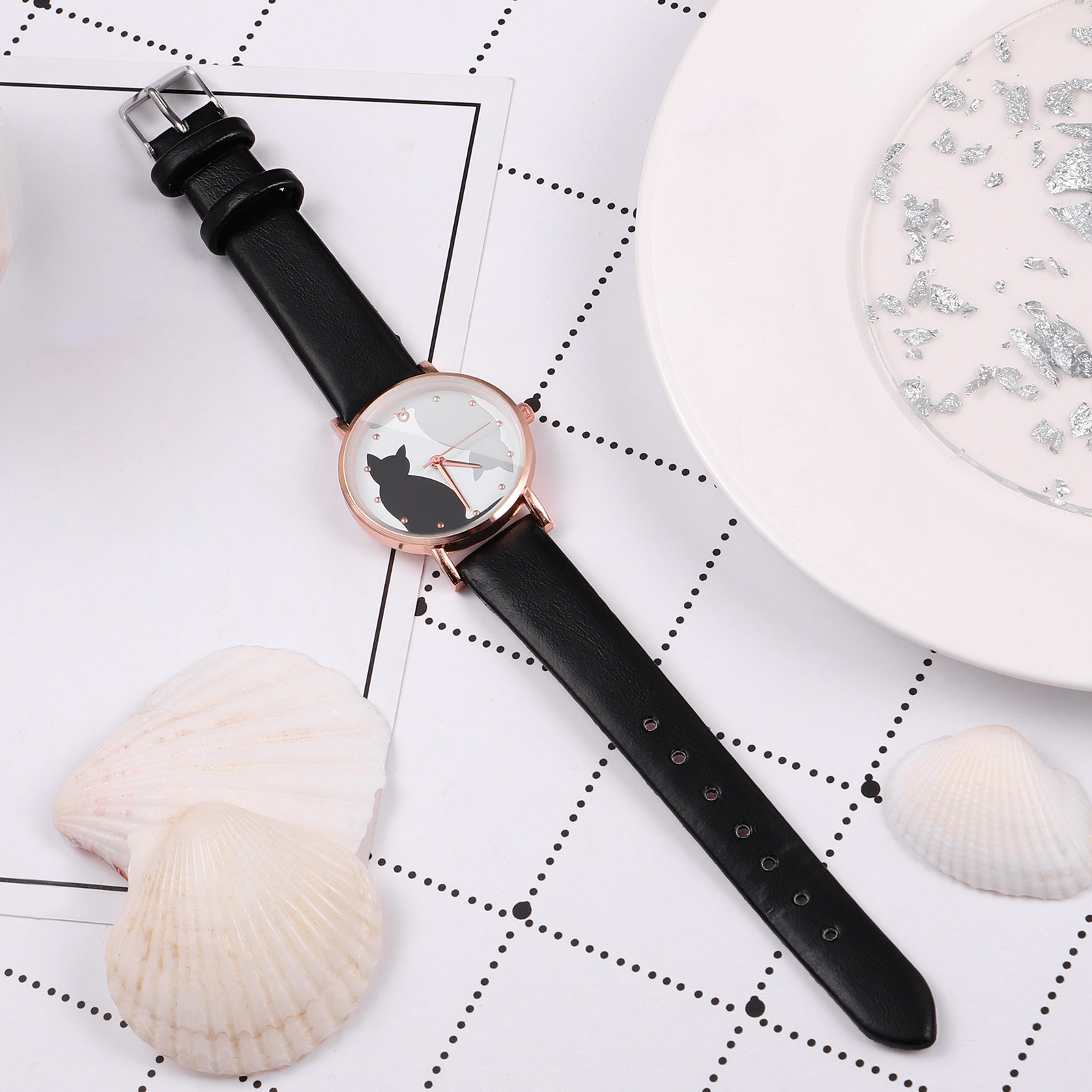 Часы с изображением мультяшног – обзор и цена Luxury Watch Gold And Black